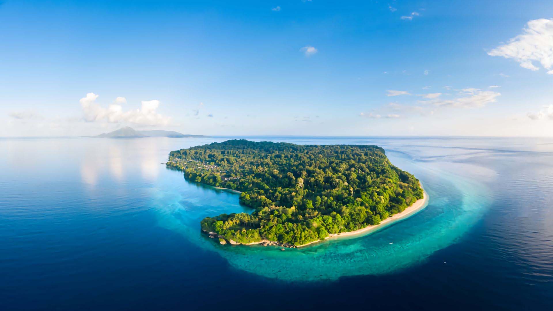 Spice Islands – Raja Ampat signature voyage
